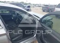 2021 Volkswagen Jetta фото