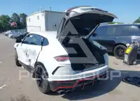 2021 Lamborghini Urus photo