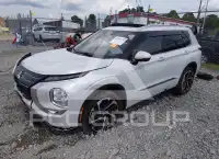 2022 Mitsubishi OUTLANDER фото