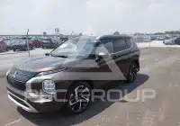 2022 Mitsubishi OUTLANDER photo