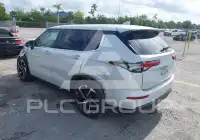 2022 Mitsubishi OUTLANDER фото