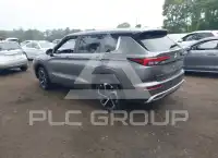2022 Mitsubishi OUTLANDER photo
