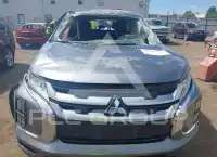2022 Mitsubishi OUTLANDER фото