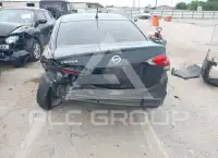 2022 Nissan VERSA фото