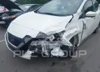 2022 Nissan LEAF фото