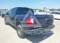2022 Nissan TITAN фото