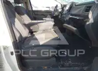 2022 Nissan TITAN photo