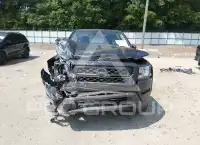 2022 Nissan FRONTIER фото