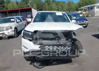 2022 Nissan FRONTIER photo