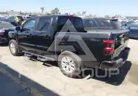 2022 Nissan FRONTIER фото