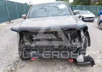 2022 Nissan FRONTIER фото