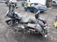 2022 Harley-Davidson FLHX фото