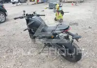 2022 Ducati Monster фото