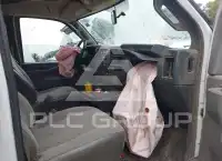 2022 Chevrolet Express фото