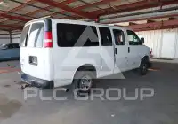 2022 Chevrolet Express фото