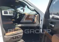 2022 Chevrolet Silverado фото