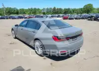 2022 BMW 740 фото