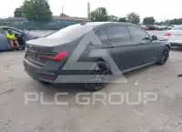 2022 BMW 750 фото