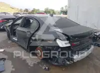 2022 BMW 750 photo