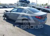 2022 BMW 530 фото