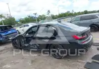 2022 BMW 330 фото