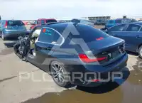 2022 BMW 330 photo