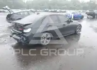 2022 BMW 330 photo