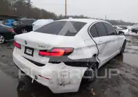 2022 BMW 540 фото