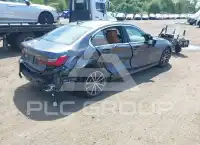 2022 BMW 330 фото
