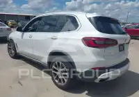 2022 BMW X5 фото