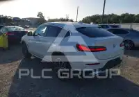 2022 BMW X4 photo