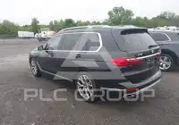 2022 BMW X7 фото