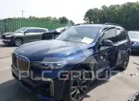 2022 BMW X7 photo