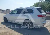 2022 BMW X7 фото