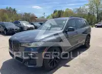 2022 BMW X7 photo