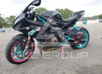 2022 BMW S1000 фото