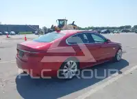 2022 Jaguar XF фото