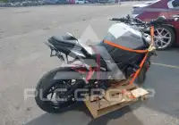 2022 Suzuki GSX-S фото