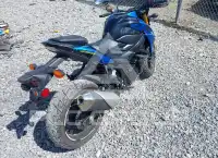 2022 Suzuki GSX-S750 фото