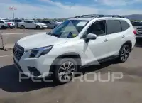 2022 Subaru Forester фото
