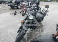 2022 Honda VT750 фото