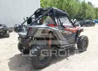 2022 Honda SXS1000 фото