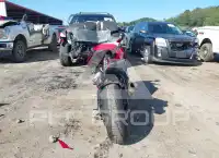 2022 Honda CBR1000 фото
