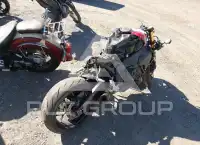 2022 Honda CBR1000 фото
