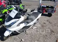 2022 Honda PCX фото