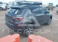 2022 Jeep COMPASS photo