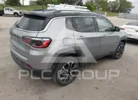 2022 Jeep COMPASS photo