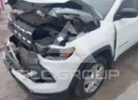 2022 Jeep COMPASS фото