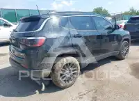 2022 Jeep COMPASS фото
