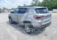 2022 Jeep COMPASS photo